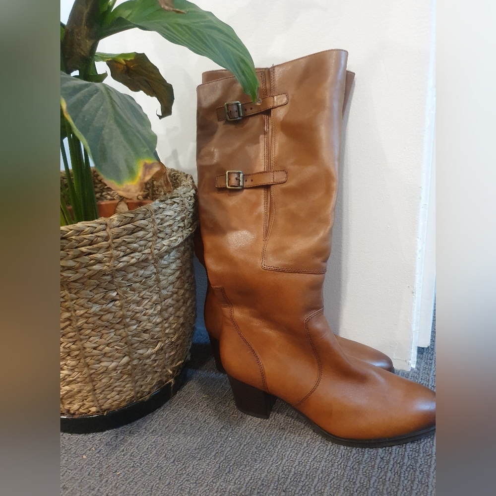 Sandler Leather Knee High Boots - Picture 2 of 6